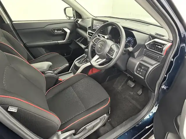 ダイハツ ロッキー G 熊本県 2020(令2)年 4.4万km レーザーブルークリスタルシャイン 純正ナビNSZN-W71D（ＣＤ・ＤＶＤ・フルセグ・ＢＴ・ＵＳＢ）/バックカメラ　/純正前方ドライブレコーダー　/ＥＴＣ　/レーダークルーズコントロール　/前席シートヒーター　/前後クリアランスソナー　/スマートアシスト/・衝突軽減ブレーキ/・レーンキープアシスト/・先行車発進お知らせ機能/・標識認識機能/・アダブティブクルーズコントロール/・前後踏み間違い防止システム/・オートハイビーム/横滑り防止/アイドリングストップ/ステアリングリモコン/純正17インチAW/オートライト/LEDヘッドライト/フォグランプ/スマートキー/プッシュスタート/スペアキー1本/取扱説明書