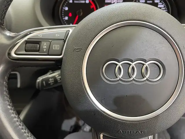 アウディ Ａ３ セダン 1．8 TFSI クワトロ 岩手県 2014(平26)年 14.7万km 黒 ４WD/ターボ/パドルシフト/衝突被害軽減システム/アダプティブクルーズコントロール/コーナーセンサー/横滑り防止装置/アイドリングストップ/純正ナビ/フルセグTV/ETC2.0/オートライト/HIDヘッドライト/フォグライト/１７インチアルミホイール