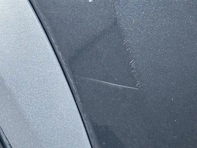 レクサス ＮＸ 300h Fスポーツ 岡山県 2018(平30)年 9.1万km グラファイトブラックガラスフレーク 登録時走行距離90572km/サンルーフ/純正10.3インチナビ/バックモニター/フルセグTV/Bluetooth/CD/レクサスセーフティシステム＋/・プリクラッシュセーフティ/・レーントレーシングアシスト/・オートマチックハイビーム/・アダプティブハイビームシステム/・レーダークルーズコントロール/・ロードサインアシスト/・先行者発進告知機能/ブラインドスポットモニター/ブレーキホールド/クリアランスソナー/パドルシフト/MTモード付きAT/ステアリングヒーター/本革レザーシート/シートメモリー/エアーシート/シートヒーター/前関パワーシート/ドライブレコーダー/純正ビルトインETC2.0/アルミホイール/純正フロアマット/LEDヘッドライト