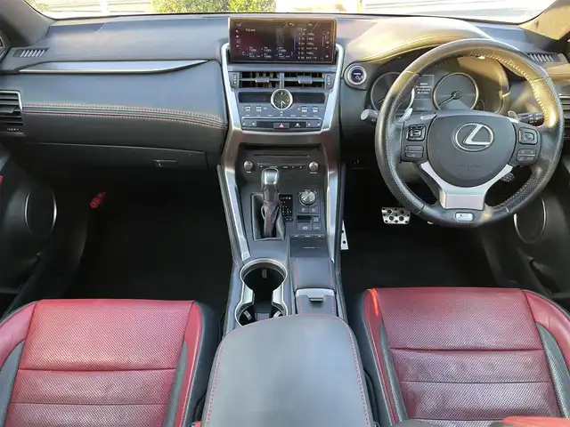 レクサス ＮＸ 300h Fスポーツ 岡山県 2018(平30)年 9.1万km グラファイトブラックガラスフレーク 登録時走行距離90572km/サンルーフ/純正10.3インチナビ/バックモニター/フルセグTV/Bluetooth/CD/レクサスセーフティシステム＋/・プリクラッシュセーフティ/・レーントレーシングアシスト/・オートマチックハイビーム/・アダプティブハイビームシステム/・レーダークルーズコントロール/・ロードサインアシスト/・先行者発進告知機能/ブラインドスポットモニター/ブレーキホールド/クリアランスソナー/パドルシフト/MTモード付きAT/ステアリングヒーター/本革レザーシート/シートメモリー/エアーシート/シートヒーター/前関パワーシート/ドライブレコーダー/純正ビルトインETC2.0/アルミホイール/純正フロアマット/LEDヘッドライト