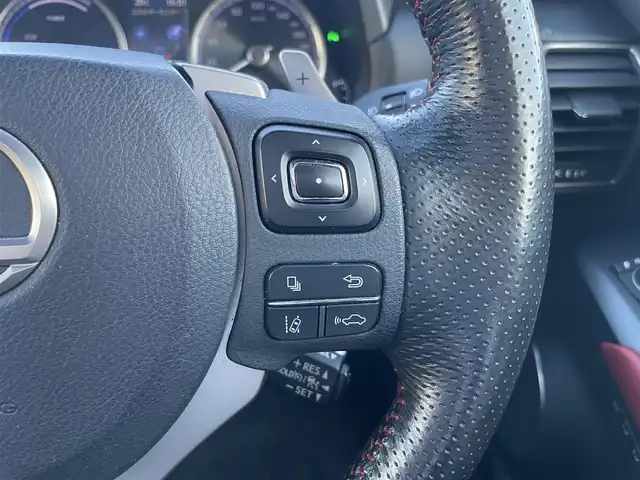 レクサス ＮＸ 300h Fスポーツ 岡山県 2018(平30)年 9.1万km グラファイトブラックガラスフレーク 登録時走行距離90572km/サンルーフ/純正10.3インチナビ/バックモニター/フルセグTV/Bluetooth/CD/レクサスセーフティシステム＋/・プリクラッシュセーフティ/・レーントレーシングアシスト/・オートマチックハイビーム/・アダプティブハイビームシステム/・レーダークルーズコントロール/・ロードサインアシスト/・先行者発進告知機能/ブラインドスポットモニター/ブレーキホールド/クリアランスソナー/パドルシフト/MTモード付きAT/ステアリングヒーター/本革レザーシート/シートメモリー/エアーシート/シートヒーター/前関パワーシート/ドライブレコーダー/純正ビルトインETC2.0/アルミホイール/純正フロアマット/LEDヘッドライト