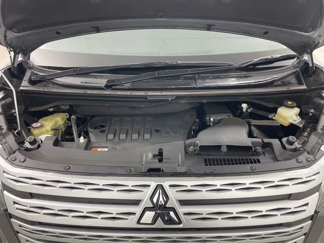 三菱 デリカＤ：５ P 道央・札幌 2019(平31)年 2.7万km アイガーグレーM/ダイヤモンドブラックマイカ ・純正ナビ/&CD&DVD&BT&TV&SD&iPod&AUX&USB/・全方位カメラ/・バックカメラ/・両側パワースライドドア/・パワーバックドア/・フリップダウンモニター/・e-Assist/・レーダークルーズコントロール/・ブラインドスポットモニター/・アイドリングストップ/・パドルシフト/・前席シートヒーター/・D席パワーシート/・前後ドライブレコーダー/・ETC/・ステアリングスイッチ/・純正フロアマット/・LEDヘッドライト/・オートライト/・オートマチックハイビーム/・スマートキー