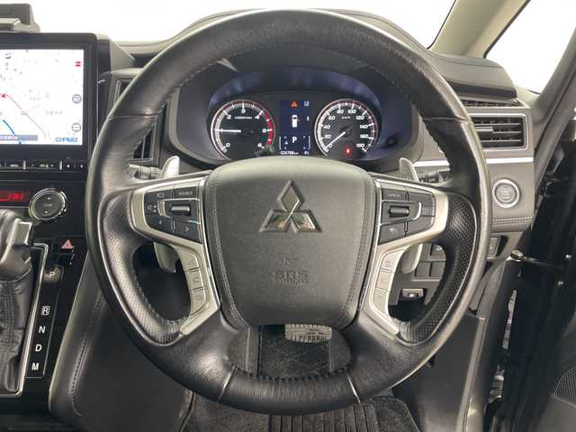 三菱 デリカＤ：５ P 道央・札幌 2019(平31)年 2.7万km アイガーグレーM/ダイヤモンドブラックマイカ ・純正ナビ/&CD&DVD&BT&TV&SD&iPod&AUX&USB/・全方位カメラ/・バックカメラ/・両側パワースライドドア/・パワーバックドア/・フリップダウンモニター/・e-Assist/・レーダークルーズコントロール/・ブラインドスポットモニター/・アイドリングストップ/・パドルシフト/・前席シートヒーター/・D席パワーシート/・前後ドライブレコーダー/・ETC/・ステアリングスイッチ/・純正フロアマット/・LEDヘッドライト/・オートライト/・オートマチックハイビーム/・スマートキー