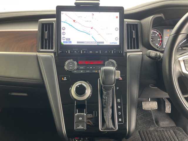 三菱 デリカＤ：５ P 道央・札幌 2019(平31)年 2.7万km アイガーグレーM/ダイヤモンドブラックマイカ ・純正ナビ/&CD&DVD&BT&TV&SD&iPod&AUX&USB/・全方位カメラ/・バックカメラ/・両側パワースライドドア/・パワーバックドア/・フリップダウンモニター/・e-Assist/・レーダークルーズコントロール/・ブラインドスポットモニター/・アイドリングストップ/・パドルシフト/・前席シートヒーター/・D席パワーシート/・前後ドライブレコーダー/・ETC/・ステアリングスイッチ/・純正フロアマット/・LEDヘッドライト/・オートライト/・オートマチックハイビーム/・スマートキー