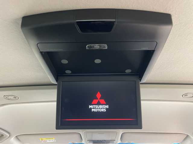 三菱 デリカＤ：５ P 道央・札幌 2019(平31)年 2.7万km アイガーグレーM/ダイヤモンドブラックマイカ ・純正ナビ/&CD&DVD&BT&TV&SD&iPod&AUX&USB/・全方位カメラ/・バックカメラ/・両側パワースライドドア/・パワーバックドア/・フリップダウンモニター/・e-Assist/・レーダークルーズコントロール/・ブラインドスポットモニター/・アイドリングストップ/・パドルシフト/・前席シートヒーター/・D席パワーシート/・前後ドライブレコーダー/・ETC/・ステアリングスイッチ/・純正フロアマット/・LEDヘッドライト/・オートライト/・オートマチックハイビーム/・スマートキー