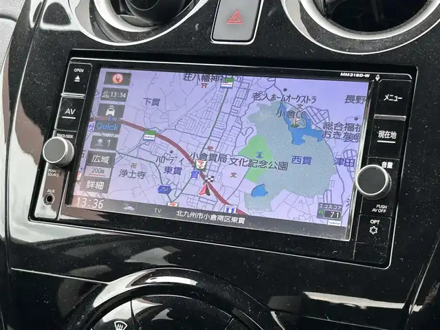 日産 ノート e－パワー X 福岡県 2018(平30)年 7.1万km ブリリアントシルバー ワンオーナー/純正メモリナビ【MM318D-W】/(AM/FM/CD/DVD/Bluetooth/ワンセグTV)/バックカメラ/インテリジェントエマージェンシーブレーキ/踏み間違い衝突防止アシスト/車線逸脱警報/車両接近通報装置/オートライト/アイドリングストップ/純正15インチアルミホイール/ドアバイザー/純正前方ドライブレコーダー【DJ4-D】/ETC/ドライブモードスイッチ/純正フロアマット/スペアキー×1/ISOFIX/保証書/取扱説明書/ナビ取扱説明書