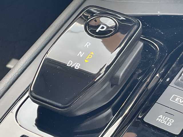 日産 ノート X エアリーグレーED 岐阜県 2022(令4)年 4.7万km ピュアホワイトパール プロパイロット/アラウンドビューモニター/純正ナビ/フルセグテレビ/ETC2.0/純正ドライブレコーダー/Bluetooth/USB/AppleCarPlay/AndroidAuto/HDMI/ワイヤレス充電/ブラインドスポットモニター/デジタルインナーミラー/インテリジェントルームミラー/LEDヘッドライト/オートマチックハイビーム/エマージェンシーブレーキ/電動パーキング/アンチブレーキシステム/横滑り防止装置/前後コーナーセンサー/盗難防止システム