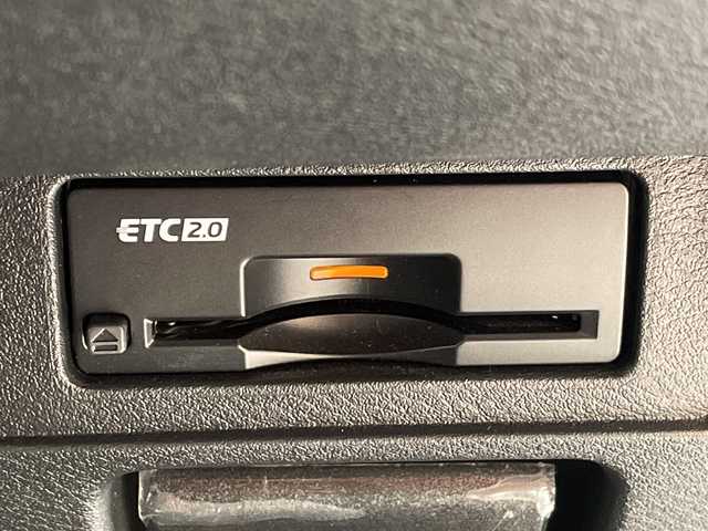 日産 ノート X エアリーグレーED 岐阜県 2022(令4)年 4.7万km ピュアホワイトパール プロパイロット/アラウンドビューモニター/純正ナビ/フルセグテレビ/ETC2.0/純正ドライブレコーダー/Bluetooth/USB/AppleCarPlay/AndroidAuto/HDMI/ワイヤレス充電/ブラインドスポットモニター/デジタルインナーミラー/インテリジェントルームミラー/LEDヘッドライト/オートマチックハイビーム/エマージェンシーブレーキ/電動パーキング/アンチブレーキシステム/横滑り防止装置/前後コーナーセンサー/盗難防止システム