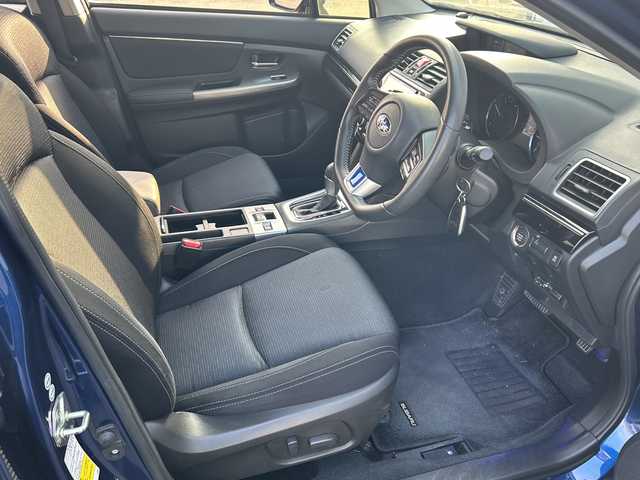 スバル レヴォーグ 1．6GT アイサイト Sスタイル 愛媛県 2015(平27)年 3.6万km ギャラクシーブルーシリカ 純正KENWOODナビ/（Bluetooth/AM/FM/フルセグTV/iPad/SD）/レーダークルーズコントロール/衝突軽減ブレーキ/LEDヘッドライト/コーナーセンサー/パワーシート/ETC/ドライブレコーダー/純正18インチAW/スマートキー/純正フロアマット/レーンキープアシスト/4WD/ダウンヒルアシストコントロール/アイドリングストップ