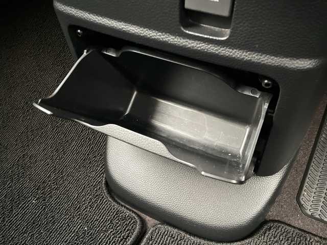 ホンダ Ｎ ＢＯＸ カスタム G L ホンダセンシング 道東・釧路十勝 2019(令1)年 5.9万km クリスタルブラックパール 4WD/純正SDナビ/・フルセグ/CD/DVD/BT/ラジオ/バックカメラ/ホンダセンシング/レーダークルーズコントロール/レーンキープアシスト/オートマチックハイビーム/フロントシートヒーター/ミラーヒーター/純正エンジンスターター/LEDヘッドライト/LEDフォグランプ/ステアリングスイッチ/プッシュスタート/スマートキー/ビルトインETC/フロアマット/ドアバイザー