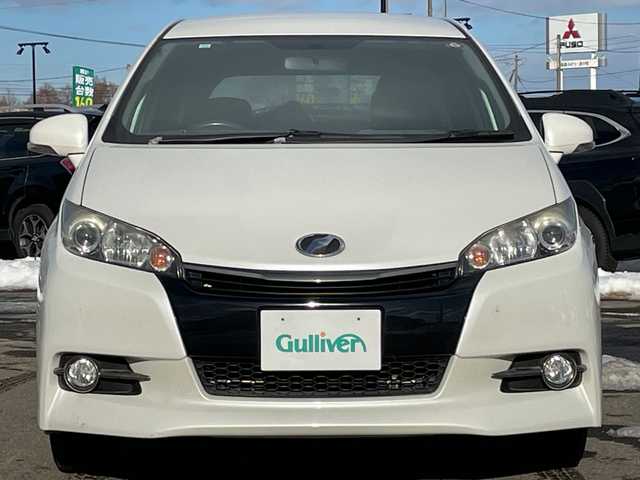トヨタ ウィッシュ 1．8S モノトーン 道央・札幌 2014(平26)年 12.6万km ホワイトパールクリスタルシャイン ４WD/寒冷地仕様/社外SDナビ/CD/DVD/BT/フルセグ/横滑り防止装置/センターデフロック/バックカメラ/ビルトインETC/ワイパーデアイサー/ECOMODE/SPORTMODE/ハーフレザーシート/革巻きステアリング/パドルシフト/MTモード付AT/プッシュスタート/スマートキー/HIDヘッドライト/オートライト/フォグランプ/電動格納ミラー/ウィンカーミラー/純正フロアマット/ドアバイザー/スペアキー/純正AW付冬タイヤ積込/195/65/R15/2023年/山8mm