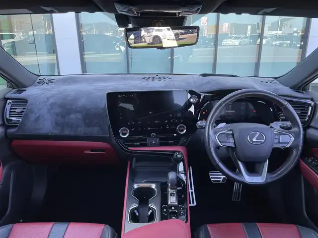 レクサス ＮＸ 350h Fスポーツ 香川県 2023(令5)年 3万km ホワイトノーヴァガラスフレーク レクサスセーフティーセンス/・プリクラッシュ/・LTA/・BSM/・HUD/純正14型ディスプレイオーディオ/ナビ機能付き/パノラミックビューモニター/パノラマムーンルーフ/レザーシート/シートヒーター/ベンチレーション/パワーシート/革巻きステアリング/ステアリングリモコン/ステアリングヒーター/レーダークルーズコントロール/LEDライト/LEDフォグライト/パワーバックドア/スマートキー/プッシュスタート