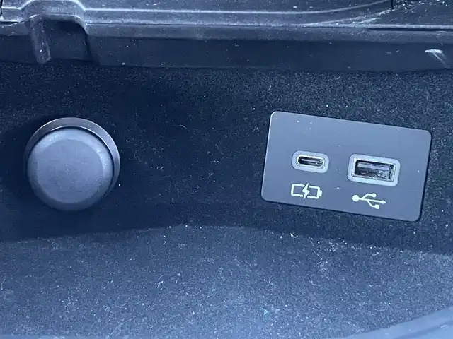 レクサス ＮＸ 350h Fスポーツ 香川県 2023(令5)年 3万km ホワイトノーヴァガラスフレーク レクサスセーフティーセンス/・プリクラッシュ/・LTA/・BSM/・HUD/純正14型ディスプレイオーディオ/ナビ機能付き/パノラミックビューモニター/パノラマムーンルーフ/レザーシート/シートヒーター/ベンチレーション/パワーシート/革巻きステアリング/ステアリングリモコン/ステアリングヒーター/レーダークルーズコントロール/LEDライト/LEDフォグライト/パワーバックドア/スマートキー/プッシュスタート