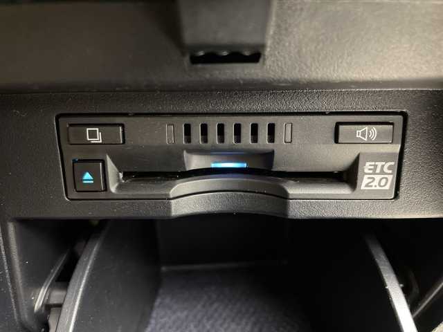 トヨタ アルファードハイブリット G Fパッケージ 岐阜県 2018(平30)年 4.1万km ブラック 純正9インチナビ/CD/DVD/Blu-ray/Bluetooth/SD/USB/AUX/フルセグTV/JBLプレミアムサウンド/ツインムーンルーフ/フリップダウンモニター/デジタルインナーミラー/バックモニター/両側パワースライドドア/アドバンストパーク/三眼LEDヘッドライト/パーキングサポートブレーキ/ToyotaSafetySense/プリクラッシュセーフティ/レーントレーシングアシスト/レーダークルーズコントロール/ロードサインアシスト/オートマチックハイビーム/ブラインドスポットモニター/リヤクロストラフィックアラート/クリアランスソナー/パワーバックドア/パワーシート/レザーシート/シートヒーター/エアシート/ステアリングヒーター/革巻きステアリング/ステアリングリモコン/ドライブレコーダー/ETC2.0/電動パーキングブレーキ/ブレーキホールド/オートLEDヘッドライト/純正ドアバイザー/純正17インチアルミホイール