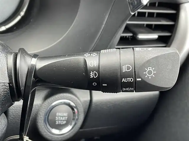 トヨタ ハイラックス Z 道東・釧路十勝 2021(令3)年 3.4万km アティチュードブラックマイカ ４WD/寒冷地仕様/運転支援装置/・PCS(プリクラッシュセーフティ)/・LDA(レーンディパーチャーアラート)/・RSA(ロードサインアシスト)/・レーダークルーズコントロール/・先行車発進告知/GRパーツ装着/ (フロントバンパーカバー/サイドステップ)/純正ディーラーOPナビ/ (CD/DVD/BT)/フルセグTV/バックカメラ/ETC/革巻きステアリング/ステアリングスイッチ/プッシュスタート/スマートキー/スペアキー/純正エンジンスターター/純正17インチAW/オートライト/純正LEDヘッドライト/フォグランプ/ (フロント/リア)/ウインカーミラー/電動格納ミラー/ミラーヒーター/純正ドアバイザー/社外フロアマット/アイドリングストップ/横滑り防止装置/ナビ取扱説明書/取扱説明書/保証書