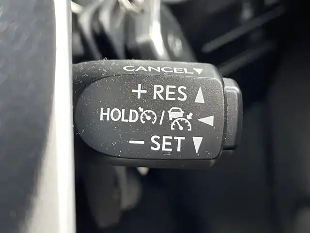 トヨタ ハイラックス Z 道東・釧路十勝 2021(令3)年 3.4万km アティチュードブラックマイカ ４WD/寒冷地仕様/運転支援装置/・PCS(プリクラッシュセーフティ)/・LDA(レーンディパーチャーアラート)/・RSA(ロードサインアシスト)/・レーダークルーズコントロール/・先行車発進告知/GRパーツ装着/ (フロントバンパーカバー/サイドステップ)/純正ディーラーOPナビ/ (CD/DVD/BT)/フルセグTV/バックカメラ/ETC/革巻きステアリング/ステアリングスイッチ/プッシュスタート/スマートキー/スペアキー/純正エンジンスターター/純正17インチAW/オートライト/純正LEDヘッドライト/フォグランプ/ (フロント/リア)/ウインカーミラー/電動格納ミラー/ミラーヒーター/純正ドアバイザー/社外フロアマット/アイドリングストップ/横滑り防止装置/ナビ取扱説明書/取扱説明書/保証書