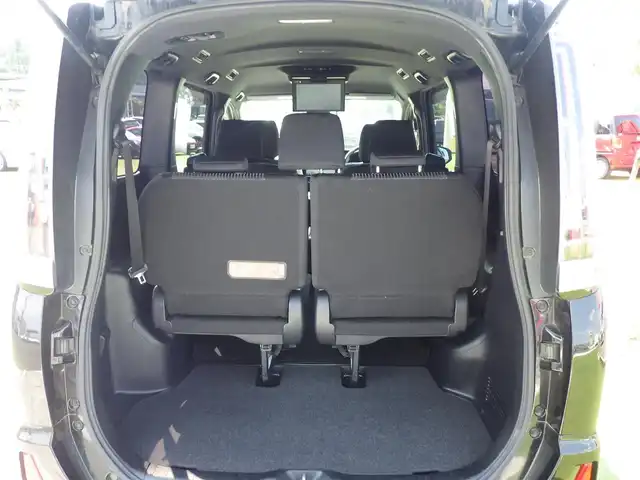 トヨタ ノア Si 千葉県 2017(平29)年 5.1万km ブラック Toyota Safety Sense/・プリクラッシュセーフティ/・レーンディパーチャーアラート/・オートハイビーム/クルーズコントロール/両側パワースライドドア/純正SDナビ/地デジTV/【DVD/CD再生機能】/バックカメラ/フリップダウンモニター（V12T-R66C）/カロッツェリアサブウーファー/革巻きステアリング/ステアリングスイッチ/ETC（2.0）/LEDヘッドライト/フォグライト/ウインカーミラー/純正16インチアルミホイル/スマートキー