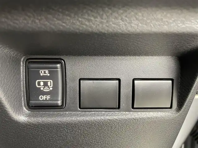 日産 ルークス ハイウェイスター X 埼玉県 2023(令5)年 0.4万km チタニウムグレーメタリック 純正9インチナビ/(Bluetooth/HDMI/AM/FM)/地デジフルセグ/全方位カメラ/前後ドライブレコーダー/片側パワースライドドア/ETC/先行車発進お知らせ機能/車線逸脱警報/標識認識機能/クリアランスソナー/ふらつき警報/アイドリングストップ/ステアリングリモコン/プッシュスタート/ロールサンシェード/ウィンカーミラー/フロントフォグランプ/純正フロアマット/純正ドアバイザー/純正14インチアルミホイール