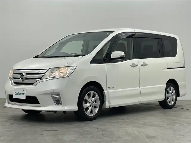 日産 セレナ ハイウェイスター Sハイブリッド 群馬県 2013(平25)年 6.4万km ブリリアントホワイトパール フリップダウンモニター　純正７インチナビ　アラウンドビューモニター　両側パワースライドドア　クルーズコントロール　オートライト　純正１６インチＡＷ　アイドリングストップ　ＥＴＣ　スマートキー　禁煙車