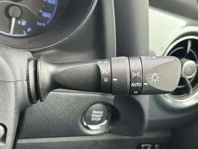 トヨタ オーリス RS 静岡県 2016(平28)年 1.8万km ブラックマイカ ６速ＭＴ/トヨタセーフティセンス/純正７インチＳＤナビ/ＤＶＤ再/バックカメラ/ＬＤＡ/ドラレコ/ビルトインETC/LEDヘッドライト/AAC/オートライト/純正フロアマット/純正16AW/AUX端子