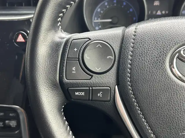 トヨタ オーリス RS 静岡県 2016(平28)年 1.8万km ブラックマイカ ６速ＭＴ/トヨタセーフティセンス/純正７インチＳＤナビ/ＤＶＤ再/バックカメラ/ＬＤＡ/ドラレコ/ビルトインETC/LEDヘッドライト/AAC/オートライト/純正フロアマット/純正16AW/AUX端子