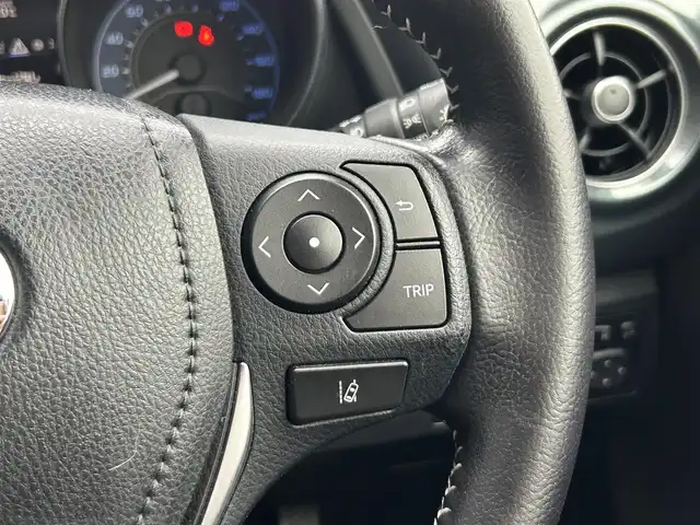 トヨタ オーリス RS 静岡県 2016(平28)年 1.8万km ブラックマイカ ６速ＭＴ/トヨタセーフティセンス/純正７インチＳＤナビ/ＤＶＤ再/バックカメラ/ＬＤＡ/ドラレコ/ビルトインETC/LEDヘッドライト/AAC/オートライト/純正フロアマット/純正16AW/AUX端子