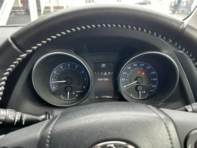 トヨタ オーリス RS 静岡県 2016(平28)年 1.8万km ブラックマイカ ６速ＭＴ/トヨタセーフティセンス/純正７インチＳＤナビ/ＤＶＤ再/バックカメラ/ＬＤＡ/ドラレコ/ビルトインETC/LEDヘッドライト/AAC/オートライト/純正フロアマット/純正16AW/AUX端子