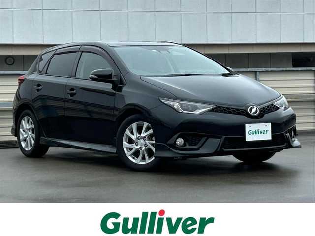 トヨタ オーリス RS 静岡県 2016(平28)年 1.8万km ブラックマイカ 6速ＭＴ/純正７インチＳＤナビ/ＤＶＤ再/バックカメラ/トヨタセーフティセンス/・レーンキープアシスト/・プリクラッシュセーフティ/・ハイビームアシスト/ＬＤＡ/ドライブレコーダー/ビルトインETC/LEDオートヘッドライト/AAC/純正フロアマット/純正16AW/AUX端子