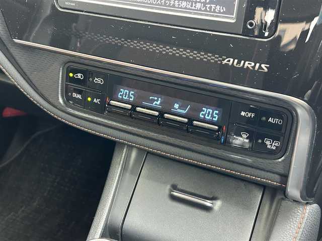 トヨタ オーリス RS 静岡県 2016(平28)年 1.8万km ブラックマイカ 6速ＭＴ/純正７インチＳＤナビ/ＤＶＤ再/バックカメラ/トヨタセーフティセンス/・レーンキープアシスト/・プリクラッシュセーフティ/・ハイビームアシスト/ＬＤＡ/ドライブレコーダー/ビルトインETC/LEDオートヘッドライト/AAC/純正フロアマット/純正16AW/AUX端子