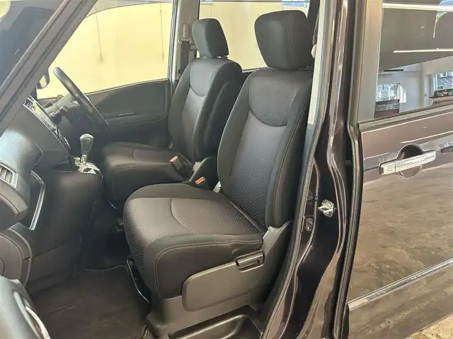 日産 セレナ ハイウェイスター S HV Vエアロ 静岡県 2013(平25)年 6.5万km オーロラモーヴ (株)IDOMが運営する【じしゃロン浜松店】の自社ローン専用車両になりますこちらは現金またはオートローンご利用時の価格です。自社ローンご希望の方は別途その旨お申付け下さい/純正ナビ（MM５１３D-L）/CD/DVD/AM/FM/Bluetooth/社外フリップダウンモニター（アルパイン）/両側パワースライドドア/インテリジェントキー/電動格納ミラー/ドアバイザー/フロアマット/フォグランプ