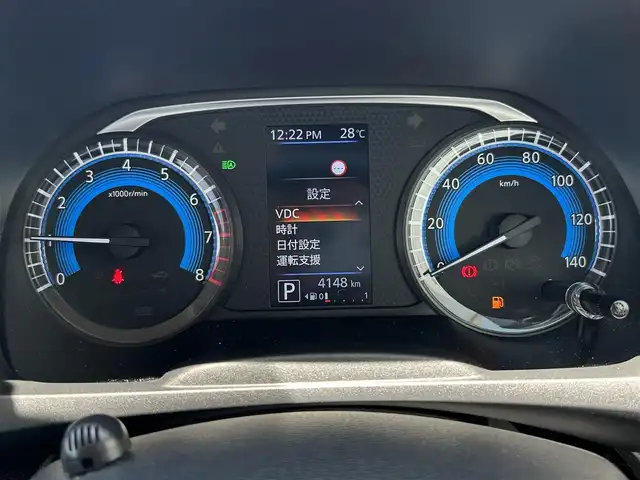 日産 デイズ X 熊本県 2020(令2)年 0.5万km ブロッサムピンク 純正9インチナビ/・AM/FM/CD/DVD/Bluetooth/・フルセグTV/・バックカメラ/安全装置/・エマージェンシーブレーキ/・車線維持システム/・車線逸脱/・先行車発進お知らせ機能/・速度、道路標識識別機能/・ふらつき警報/・アラウンドビューモニター/・タイヤアングルガイド/・ステアリングロック/ECO/Sportモード/オートライト/オートハイビーム/アイドリングストップ(off機能あり)/ステアリングリモコン/光軸調整機能/スマートキー/スペアキー /純正フロアマット/純正ドアバイザー/純正アルミホイール/電動格納ミラー/ウィンカーミラー