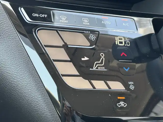 日産 デイズ X 熊本県 2020(令2)年 0.5万km ブロッサムピンク 純正9インチナビ/・AM/FM/CD/DVD/Bluetooth/・フルセグTV/・バックカメラ/安全装置/・エマージェンシーブレーキ/・車線維持システム/・車線逸脱/・先行車発進お知らせ機能/・速度、道路標識識別機能/・ふらつき警報/・アラウンドビューモニター/・タイヤアングルガイド/・ステアリングロック/ECO/Sportモード/オートライト/オートハイビーム/アイドリングストップ(off機能あり)/ステアリングリモコン/光軸調整機能/スマートキー/スペアキー /純正フロアマット/純正ドアバイザー/純正アルミホイール/電動格納ミラー/ウィンカーミラー