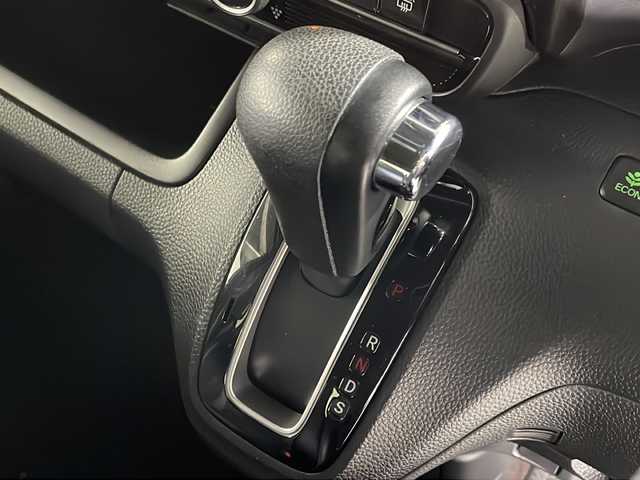ホンダ Ｎ ＢＯＸ カスタム G L ターボ ホンダセンシング 広島県 2018(平30)年 5.1万km プレミアムベルベットパープル・パール 純正ナビ/両側パワースライドドア/バックカメラ/パドルシフト/ハーフレザーシート/ホンダセンシング/・衝突軽減ブレーキ/・レーンキープアシスト/・アダプティブクルーズコントロール/・オートハイビーム/・誤発進抑制機能/LEDヘッドランプ/純正15インチAW/ETC/スマートキー