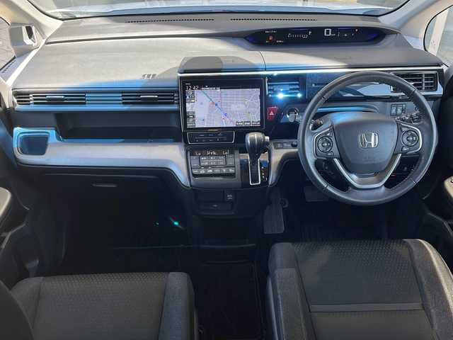 ホンダ ステップワゴン スパーダ ホンダセンシング 静岡県 2020(令2)年 5.1万km プラチナホワイトパール 【安全装備】/ホンダセンシング/アダプティブ・クルーズ・コントロール（ACC）/・作動車速域：約30km/hから100km/h間/車線維持支援システム（LKAS）/・作動車速：約65km/hから100km/h間/・ステアリング制御/衝突軽減ブレーキ（CMBS）/・歩行者検知機能/・作動車速：約80km/h未満時/・対向車車速：約30km/hから80km/h時/誤発進抑制機能（前進）/・ミリ波レーダー検知：作動車速10km/h未満/歩行者事故低減ステアリング/・作動車速10km/hから40km/h間/路外逸脱抑制機能/・作動車速：約60km/hから100km/h間/先行車発進お知らせ機能/標識認識機能/【主要装備】/10インチ純正ナビ　/純正１６インチアルミホイール　/両側パワースライドドア　/バックカメラ　/11.6インチ後席フリップダウンモニター　/わくわくゲート　/LEDヘッドライト/LEDフォグ/スマートキー/プッシュスタート/スペアキー有り