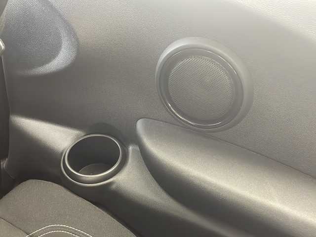 ＭＩＮＩ ミニ クーパー S 沖縄県 2017(平29)年 4.6万km ボルカニックオレンジ 純正ナビ/　(Bluetooth FM/AM)　/バックカメラ　　/プッシュスタート　/スマートキー　/純正１７インチアルミホイール　/クルーズコントロール　/パドルシフト　/純正フロアマット　/オートエアコン　/パワーステアリング　/ＵＳＢ