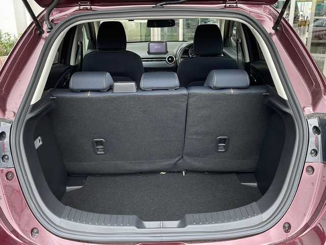 マツダ マツダ２ 15S プロアクティブ Sパッケージ 静岡県 2019(令1)年 3.4万km ディープクリムゾンマイカ 純正ナビ/・FM/AM/・aha/・Stitcher/・Bluetooth/・USB/・CD/DVD/・AUX/・フルセグTV/セーフティクルーズパッケージ/スマート・ブレーキ・サポート/レーンキープ・アシスト・システム/アダプティブ・ＬＥＤ・ヘッドライト/マツダ・レーダー・クルーズ・コントロール/ドライビングポジションパッケージ/・運転席６Ｗａｙパワーシート/・ドライビングポジションメモリー機能/・ステアリングヒーター/主要装備/・ＥＴＣ/・ドライブレコーダー/・３６０°ビューモニター/・パドルシフト/・ブラインドスポットモニター/・シートヒーター/・アイドリングストップ/・ヘッドアップディスプレイ/・ＬＥＤヘッドライト