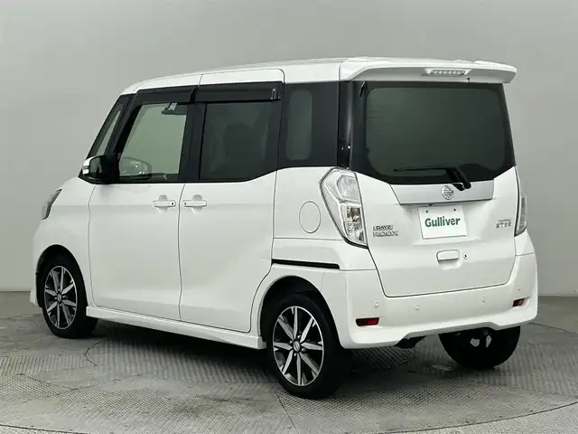 日産 デイズ ルークス ハイウェイスター Gターボ 道央・札幌 2018(平30)年 4万km ホワイトパール ・４WD/・純正メモリーナビゲーション/　CD/DVD/SD/BT/フルセグ/AUX/・アラウンドビューモニター/・両側パワースライドドア/・ナビ連動純正ドライブレコーダー/・ETC/・クルーズコントロール/・衝突軽減ブレーキ/・横滑り防止装置/・LEDヘッドライド/・前後コーナーセンサー/・レーンキープアシスト/・D席シートヒーター/・純正フロアマット/・nanoe/・オートライト/・オートマチックハイビーム/・スマートキー/・プッシュスタート/・スペアキー１本/・フォグランプ/・純正AW15インチ＋夏タイヤ/・電動格納ドアミラーウィンカー/・ドアバイザー/・２列目サンシェード/・助手席シートバックテーブル/・ステアリングスイッチ/・取説あり