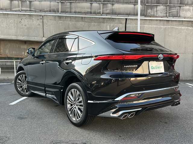 トヨタ ハリアー ハイブリッド Z レザーパッケージ 愛知県 2025(令7)年 0.4万km プレシャスブラックパール メーカーオプションナビ/JBLサウンド/モデリスタエアロ（F/S/R）/録画機能付きデジタルインナーミラー/ToyotaSafetySense/・プリクラッシュセーフティ/・レーントレーシングアシスト/・レーダークルーズコントロール/・ロードサインアシスト/クリアランスソナー/パノラミックビューモニター/パワーバックドア/HUD/ビルトインETC2.0/ブラインドスポットモニター/レザーシート/前席パワーシート（運転席メモリ機能付き）/シートヒーター/エアシート/ステアリングヒーター/LEDヘッドライト/オートライト/オートハイビーム/フォグランプ/スマートキー/プッシュスタート/パーキングサポートブレーキ/EVモード・ecoモード・スポーツモード/ISOFIX/保証書/取扱説明書