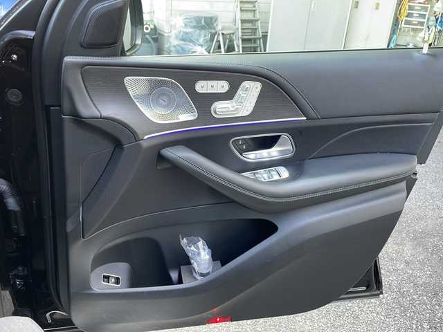 メルセデス・ベンツ ＧＬＥ４００ｄ 4MATIC スポーツ 神奈川県 2021(令3)年 4.1万km オブシディアンブラック ワンオーナー/レザーエクスクルーシブパッケージ/レーダーセーフティパッケージ/パノラミックスライディングルーフ/ヘッドアップディスプレイ/Burmesterサウンドシステム/純正ナビゲーションシステム/【AppleCarPlay/フルセグTV/BT】/全方位カメラ/ブラックレザーシート/シートベンチレーション/温冷ドリンクホルダー/エアサスペンション/ＬＥＤヘッドライト/純正２０インチＡＷ/前後ドライブレコーダー/スペアキー/新車時保証書/取扱説明書