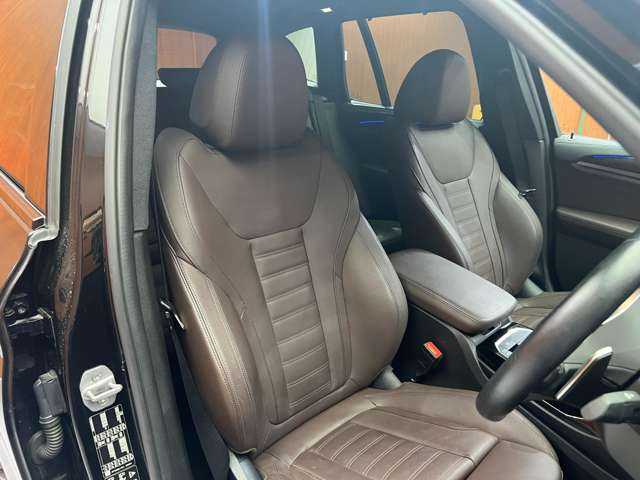 ＢＭＷ Ｘ３ xDrive20d Mスポーツ 千葉県 2022(令4)年 4.2万km 黒Ｍ セレクトＰＫＧ　/パノラマＳＲ　/アコースティックガラス　/純正ナビ　/３６０°カメラ　/ＡＣＣ　/ＢＳＭ　/茶革　/シートヒーター　/パワーシート　/ＬＥＤヘッドライト　/ハイビームアシスト　/電動リアゲート