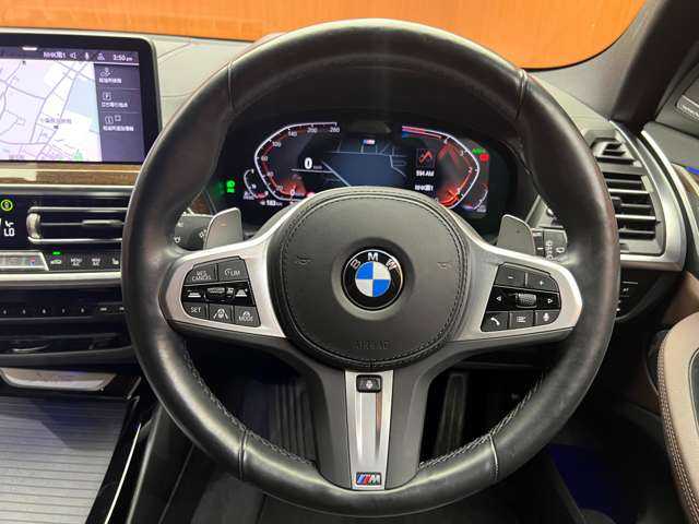 ＢＭＷ Ｘ３ xDrive20d Mスポーツ 千葉県 2022(令4)年 4.2万km 黒Ｍ セレクトＰＫＧ　/パノラマＳＲ　/アコースティックガラス　/純正ナビ　/３６０°カメラ　/ＡＣＣ　/ＢＳＭ　/茶革　/シートヒーター　/パワーシート　/ＬＥＤヘッドライト　/ハイビームアシスト　/電動リアゲート