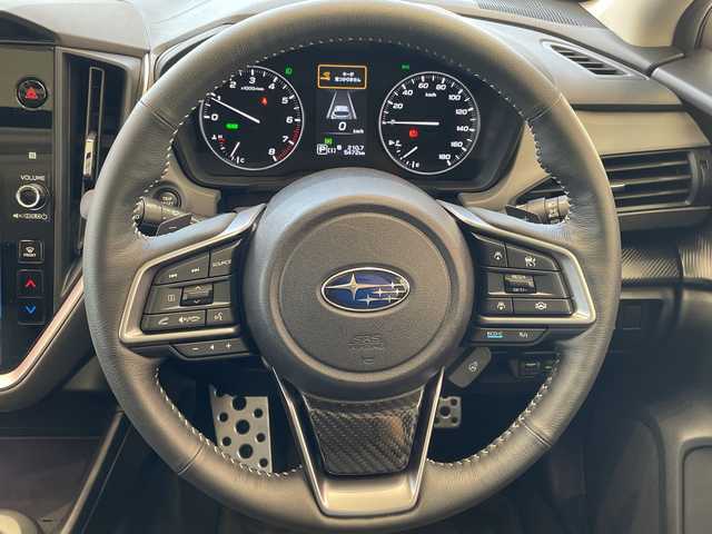 スバル クロストレック リミテッド 埼玉県 2024(令6)年 0.5万km マグネタイトグレーメタリック 純正メモリナビ/純正CD、DVD、BT、フルセグ/全周囲カメラ/純正18インチアルミ/４WD/ETC/後方コーナーセンサー