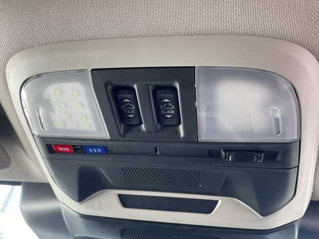 スバル クロストレック リミテッド 埼玉県 2024(令6)年 0.5万km マグネタイトグレーメタリック 純正メモリナビ/純正CD、DVD、BT、フルセグ/全周囲カメラ/純正18インチアルミ/４WD/ETC/後方コーナーセンサー