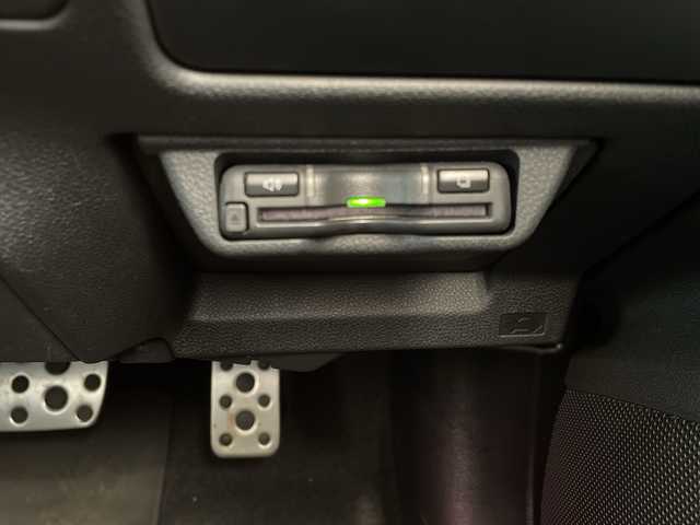 スバル クロストレック リミテッド 埼玉県 2024(令6)年 0.5万km マグネタイトグレーメタリック 純正メモリナビ/純正CD、DVD、BT、フルセグ/全周囲カメラ/純正18インチアルミ/４WD/ETC/後方コーナーセンサー