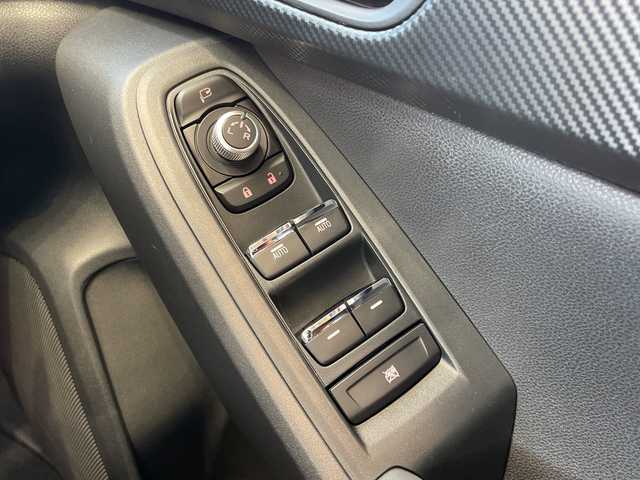 スバル クロストレック リミテッド 埼玉県 2024(令6)年 0.5万km マグネタイトグレーメタリック 純正メモリナビ/純正CD、DVD、BT、フルセグ/全周囲カメラ/純正18インチアルミ/４WD/ETC/後方コーナーセンサー