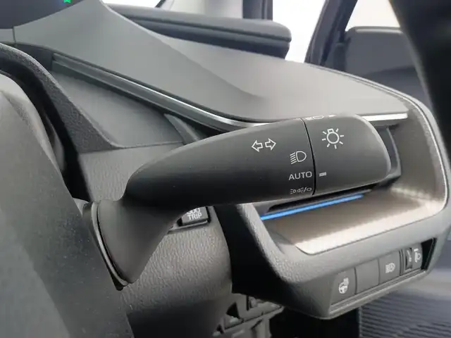 トヨタ プリウス Z 愛知県 2024(令6)年 0.9万km アティチュードブラックマイカ トヨタセーフティーセンス/純正ディスプレイオーディオナビ/（Bluetooth/フルセグTV/FM/USB入力/フルセグTV）/全方位カメラ/置くだけ充電/パワーシート/シートヒーター/シートクーラー/ステアリングヒーター/メモリシート/ETC2.0/AC100V/プッシュスタート/電子パーキング/オートホールド/電動リアゲード/電動格納ミラー/オートライト/スマートキー/純正LEDライト/純正19インチAW
