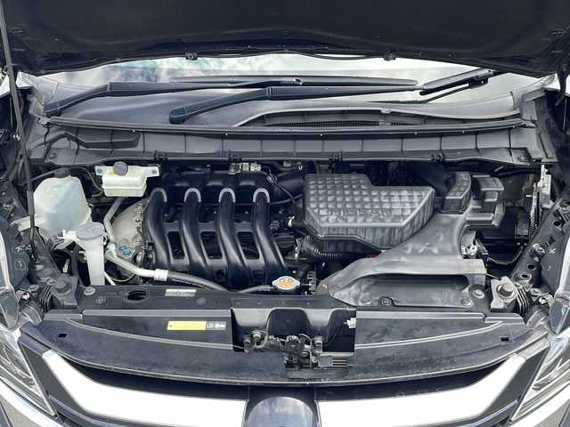 日産 セレナ ハイウェイスター 岩手県 2017(平29)年 5.2万km ダイヤモンドブラック 純正9インチSDナビ/AM/FM/CD/DVD/Bluetooth/フルセグTV/バックカメラ/ビルトインETC2.0/ドライブレコーダー/両側パワースライドドア/フリップダウンモニター/レーダークルーズコントロール/衝突被害軽減ブレーキ/横滑り防止装置/コーナーセンサー/アイドリングストップ/シートヒーター/オートライト/HIDヘッドライト/フォグランプ/スマートキー/純正エンジンスターター/電動パーキングブレーキ/オートブレーキホールド/プッシュスタート/電動格納ミラー/純正/社外18インチAW/純正フロアマット/ドアバイザー/保証書/取扱説明書