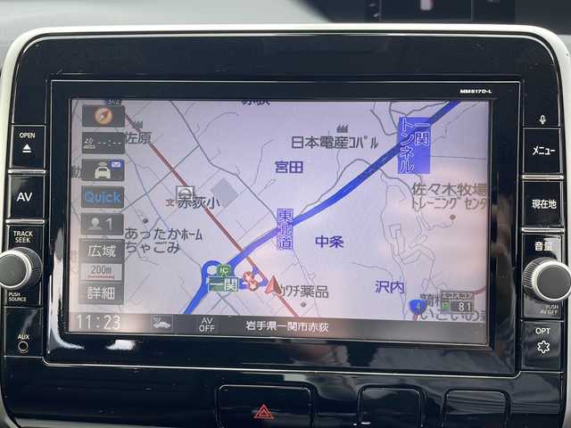 日産 セレナ ハイウェイスター 岩手県 2017(平29)年 5.2万km ダイヤモンドブラック 純正9インチSDナビ/AM/FM/CD/DVD/Bluetooth/フルセグTV/バックカメラ/ビルトインETC2.0/ドライブレコーダー/両側パワースライドドア/フリップダウンモニター/レーダークルーズコントロール/衝突被害軽減ブレーキ/横滑り防止装置/コーナーセンサー/アイドリングストップ/シートヒーター/オートライト/HIDヘッドライト/フォグランプ/スマートキー/純正エンジンスターター/電動パーキングブレーキ/オートブレーキホールド/プッシュスタート/電動格納ミラー/純正/社外18インチAW/純正フロアマット/ドアバイザー/保証書/取扱説明書