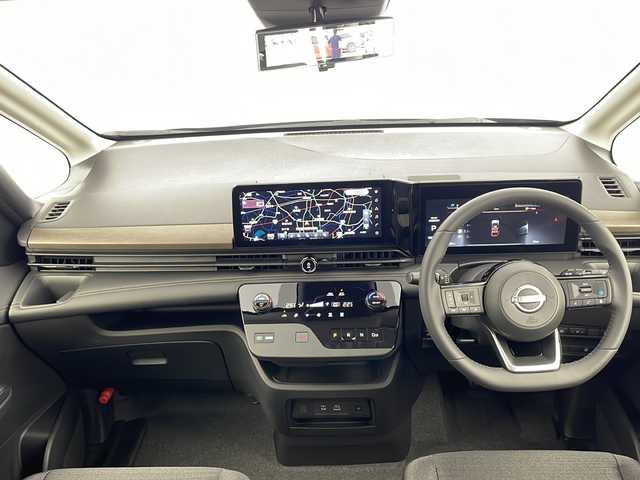 日産 セレナ e－パワー ハイウェイスター V 愛知県 2025(令7)年 0.1千km ダイヤモンドブラック 登録済未使用車/NIssanConnectナビ/・12.3インチカラーディスプレイ/・ハンズフリーフォン/・Bluetooth/・USB/・HDMI/・Amazon Alexa/・AM/FMラジオ/・フルセグTV/・6スピーカー/インテリジェントアラウンドビューモニター/ETC/両側パワースライドドア/へッドランプ オートレベライザー/アダプティブLEDヘッドライトシステム/デジタルインナーミラー/インテリジェントキー/プロパイロット/プロパイロット緊急停止支援システム/インテリジェントエマージェンシーブレーキ/インテリジェント前方衝突予測機能/衝突回避ステアリングアシスト/車線逸脱防止支援システム＋車線逸脱警告/後側衝突防止支援システム＋後側方車両検知警報/ふらつき警報/踏み間違い防止アシスト/標識認識システム/ワイヤレスチャージ/クリアランスソナー/純正アルミホイール