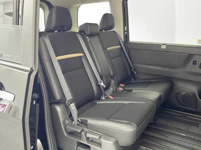 日産 セレナ e－パワー ハイウェイスター V 愛知県 2025(令7)年 0.1千km ダイヤモンドブラック 登録済未使用車/NIssanConnectナビ/・12.3インチカラーディスプレイ/・ハンズフリーフォン/・Bluetooth/・USB/・HDMI/・Amazon Alexa/・AM/FMラジオ/・フルセグTV/・6スピーカー/インテリジェントアラウンドビューモニター/ETC/両側パワースライドドア/へッドランプ オートレベライザー/アダプティブLEDヘッドライトシステム/デジタルインナーミラー/インテリジェントキー/プロパイロット/プロパイロット緊急停止支援システム/インテリジェントエマージェンシーブレーキ/インテリジェント前方衝突予測機能/衝突回避ステアリングアシスト/車線逸脱防止支援システム＋車線逸脱警告/後側衝突防止支援システム＋後側方車両検知警報/ふらつき警報/踏み間違い防止アシスト/標識認識システム/ワイヤレスチャージ/クリアランスソナー/純正アルミホイール